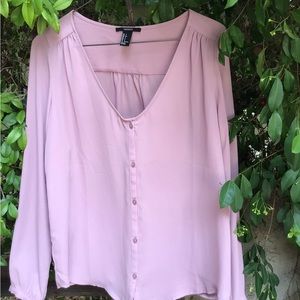 Baby pink top, great condition
